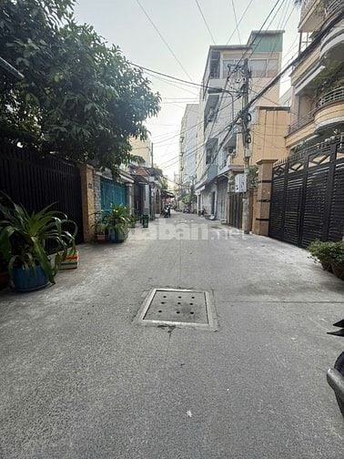 NGUYỄN THỊ TẦN QUẬN 8 CÁCH Q5 CHỈ 200M, DT 90M2 HẺM 5M, Ô TÔ VÀO NHÀ