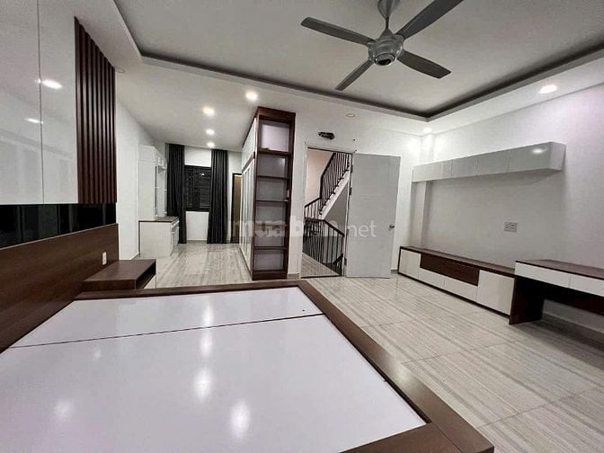 Bán nhà mặt tiền nội bộ khu Vip Tân Sơn Nhì, dt 6x11m 4 lầu giá 10 tỷ