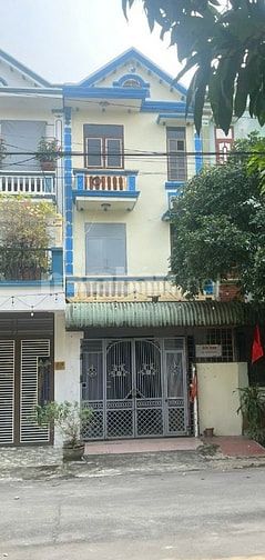 Bán nhà Khu dân cư Sông Đà 7, đường Lê Thánh Tông, Tân Thịnh, Hòa Bình