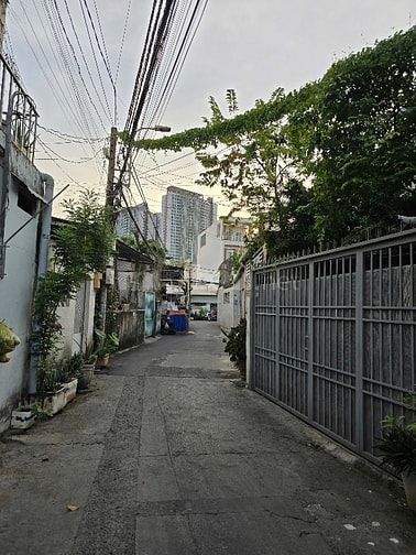 Bán gấp nhà HXH 1 lầu 4.5x24m gần Nguyễn Thị Định, Mai Chí Thọ 