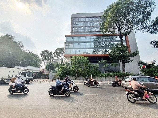 Bán GẤP nhà 3 lầu MẶT TIỀN Nguyễn Thái Sơn, P3 Gò Vấp 7,4 tỷ.