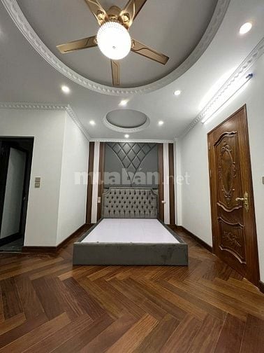 Bán Nhà Phân Lô Mặt Ngõ 68 Cầu Giấy , DT 86 m2, Xây 4 Tầng  Giá 28 Tỷ