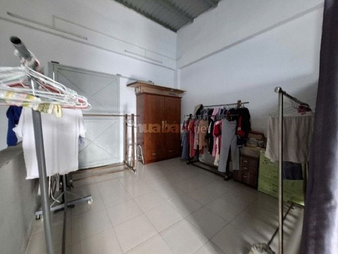 Bán nhà hẻm ô tô sát Lạc Long Quân, Tân Bình, 4.2x19, được xây 5 tầng,