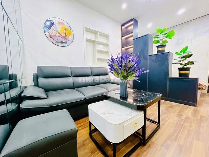 Bán nhà tập thể Văn Chương, tầng 2, 60m2, sổ đỏ 27m, 2 ngủ, 1 khách.