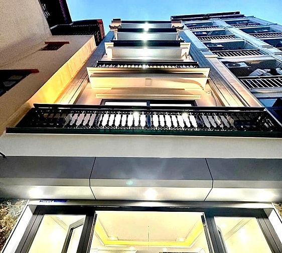 Nhà Đẹp Thang Máy Ngã Tư Kim Đồng, 5m Ra Phố, Giá Tốt Nhất Thị Trường