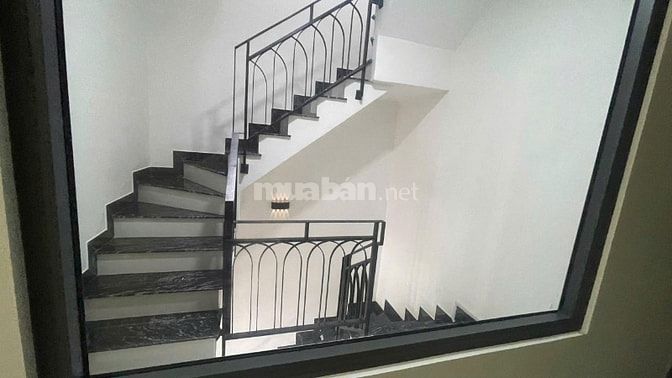 NHÀ 3,5 LẦU HXH ĐƯỜNG NGUYỄN TRỌNG TUYỂN , P15 , QUẬN PHÚ NHUẬN 