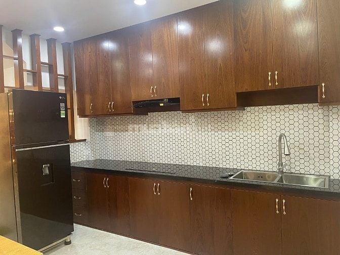 NHÀ 3,5 LẦU HXH ĐƯỜNG NGUYỄN TRỌNG TUYỂN , P15 , QUẬN PHÚ NHUẬN 