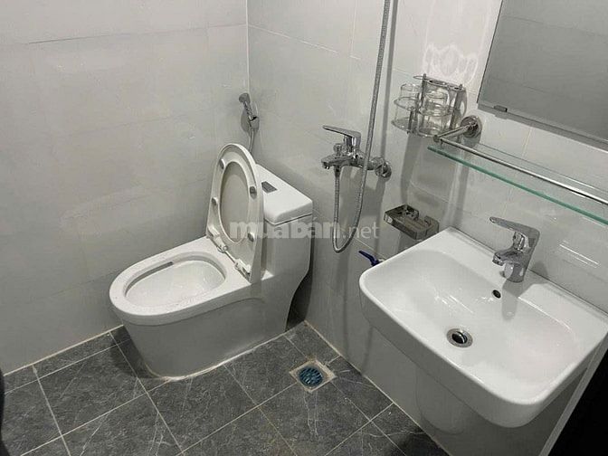 BÁN CCMN MỚI ĐẸP NGÕ 136 CẦU DIỄN 50m x 8 TẦNG THANG MÁY DÒNG TIỀN 60T
