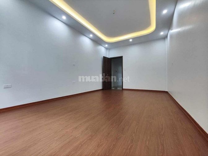 Chỉ 5,1 tỷ có nhà 4 tầng 25 sàn phố Trần Đại Nghĩa quận Hai Bà Trưng 