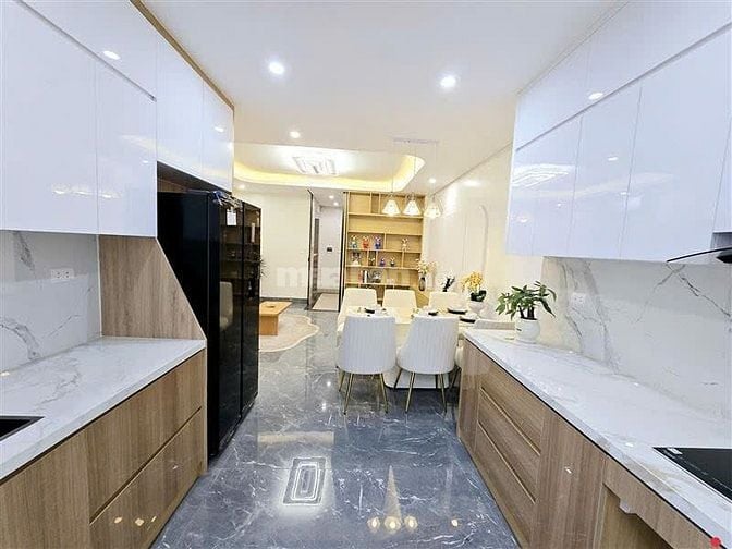 BÁN NHÀ PHỐ NGÔ GIA TỰ - 48M2 - 6 TẦNG THANG MÁY - KD - 9.8 TỶ