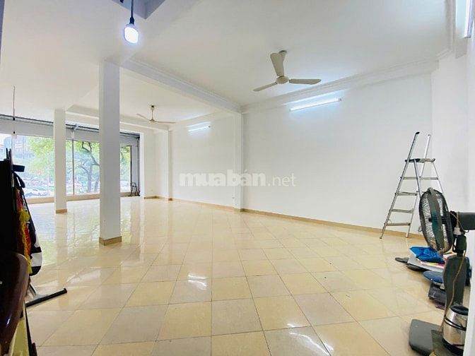 Cho thuê mặt bằng kinh doanh ngã 3 Trần Duy Hưng Trung Hòa, Cầu Giấy 