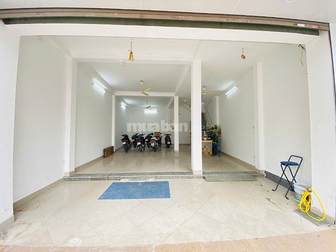 Cho thuê mặt bằng kinh doanh ngã 3 Trần Duy Hưng Trung Hòa, Cầu Giấy 