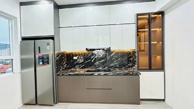 bán nhà ở Mặt phố Trung Hòa, Cầu Giấy, 66m2, 5 tầng, 6.8 tỷ