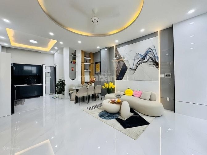 BÁN NHÀ ĐẸP LUNG LINH TRUNG TÂM Q.5, GẦN BV BỆNH NHIỆT ĐỚI. DT: 84,3M2