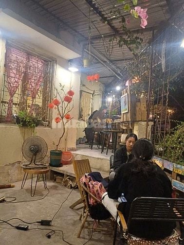 Bán căn hộ tầng 2 tập thể mặt phố Giải Phóng quận Thanh Xuân, lô góc