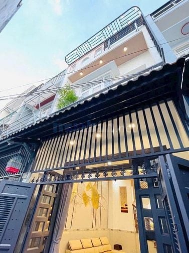 Nhà mới keng ngay MT Đỗ Tấn Phong. Nhà 2 tầng, 61m2, kinh doanh tốt.