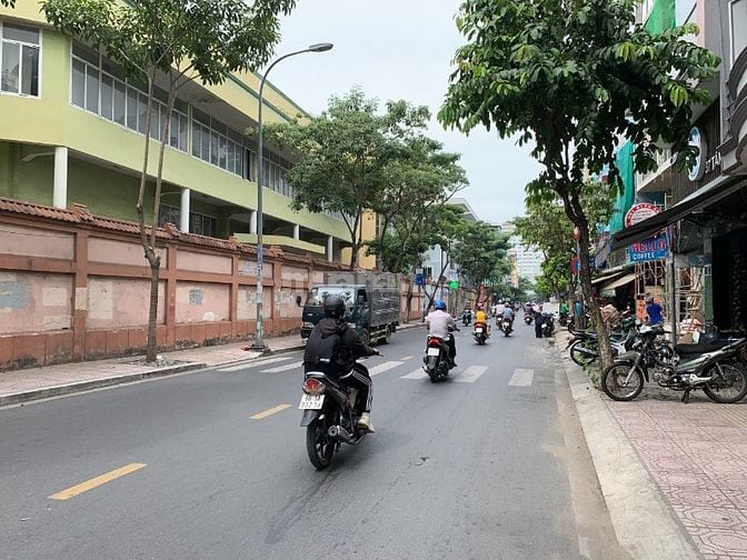 Bán nhà căn góc 2 mặt tiền đường Tân Vĩnh P. 4 Q.4, DT4x15m, 4T, ST