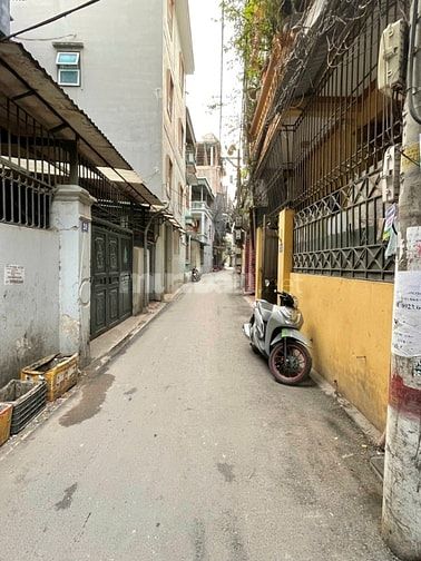 Bán nhà mặt ngõ Bằng Liệt, Oto đỗ tận cửa, gần đường lớn S:38m2 Có sổ 