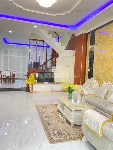 Giảm Giá 300Tr Nhà Gần Chợ Bình Chánh 2.050 Tỷ - HT Vay 70% . SHR 