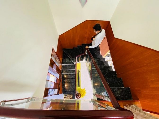 Giảm Giá 300Tr Nhà Gần Chợ Bình Chánh 2.050 Tỷ - HT Vay 70% . SHR 