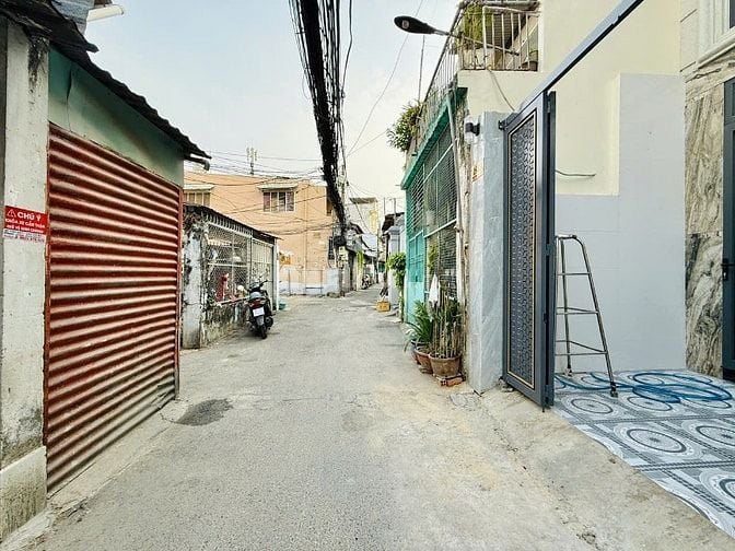 CHÍNH CHỦ BÁN NHÀ 618/QUANG TRUNG 3LẦU HẺM 4M THÔNG NHÀ MỚI XÂY 