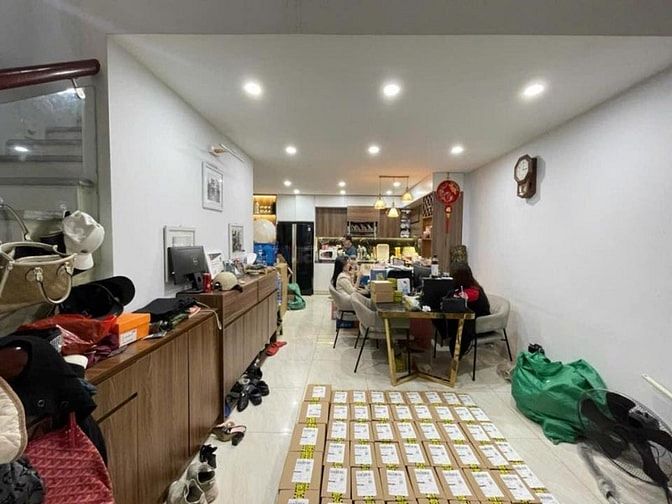 Bán nhà phố Trần Khát Chân, Hai Bà Trưng 40m, 4 tầng. Giá: 12 tỷ.