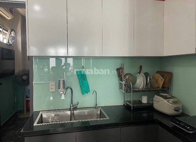 Chính chủ bán nhà căn góc 2MT hẻm Nguyễn Sỹ Sách, P. 15, Q. Tân Bình