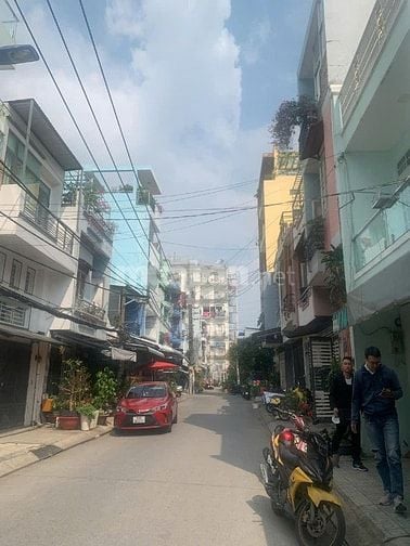Bán nhà Quận 8 (HXH 8m - Phú Định; 4x11m; 1 lầu; 2PN; sổ hồng, 4,89 tỷ