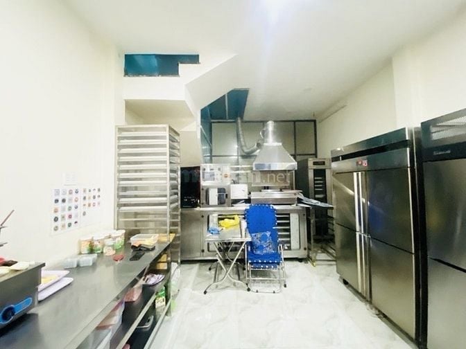 Nhà Nguyễn Thượng Hiền p5 BT Cách mặt tiền 1 căn, hẻm ô tô, 45m2, 6 tỷ