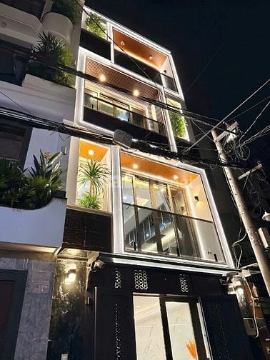 BÁN NHÀ CC CÁCH SÂN BAY TSN 5p DI CHUYỂN Đ.NG MINH HOÀNG,P12,TÂN BÌNH