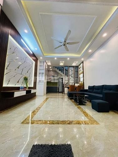 Bán nhà phố Minh Khai, Hoàng Mai 44m, 5 tầng. Giá: 8.1 tỷ
