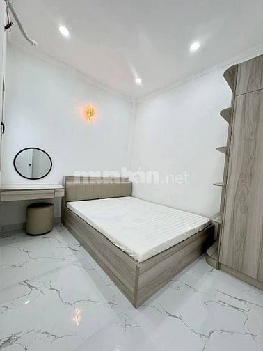 Mặt tiền đường Trần Phú, Q5, 1trệt 1 lầu, 5x14 gần BV Quân Y, sổ riêng