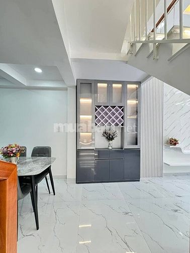 Mặt tiền đường Trần Phú, Q5, 1trệt 1 lầu, 5x14 gần BV Quân Y, sổ riêng