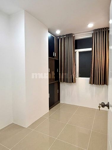 Căn góc 83m2 Hoàng Kim Thế Gia sổ hồng sẵn, nhà mới, thanh toán 900tr 