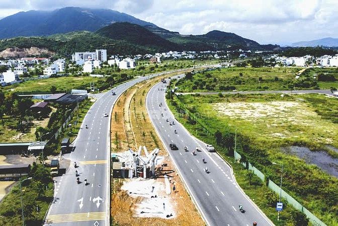 Tôi bán đất 2235m2 Cách Đại Lộ Võ Nguyên Giáp 20m. QH full thổ cư.