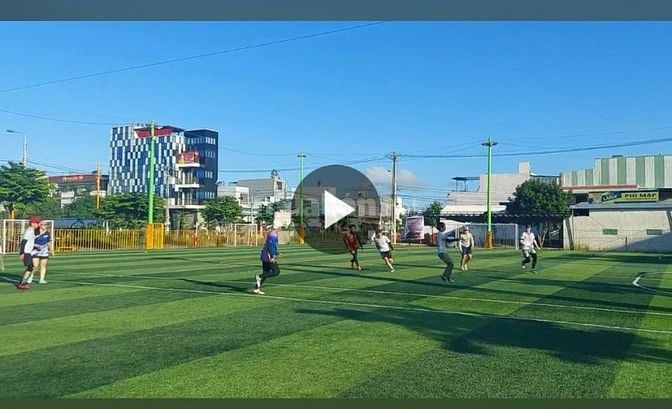 Cho thuê mặt bằng đã dựng khung sắt lợp mái tôn đường Mạc Đăng Dung