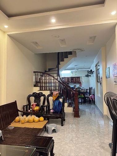 Bán Nhà Trung Kính ảnh thật full đồ nội thất tiền tỷ