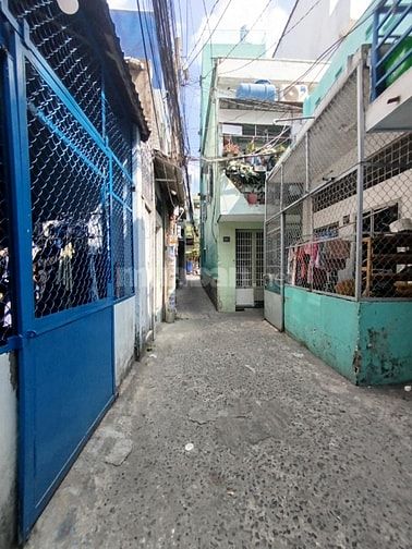 Bán Nhà Hẻm Thông Gần Aeon Mall Q8 – Giá Rẻ Chính Chủ – Hẻm 3m