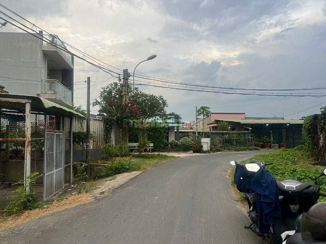 Lô đất 2 mặt tiền 160m2, thổ cư sổ hồng mới toanh, 1/TL7, Phước Thạnh