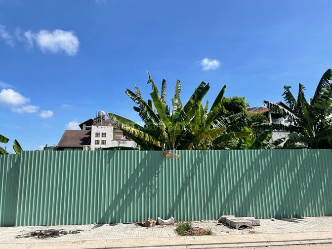 Bán đất mặt tiền Phạm Huy Thông, P.6, Gò Vấp: 17 x 40, giá 66 tỷ.
