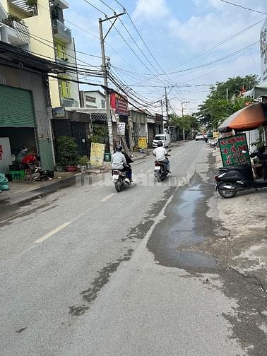 Nhà nguyên căn Mặt tiền đs 6 , 5x25m , 4pn , 2 lầu , 12tr , đường 15m
