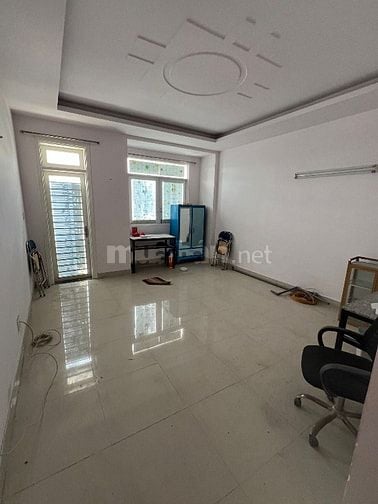 Nhà nguyên căn Mặt tiền đs 6 , 5x25m , 4pn , 2 lầu , 12tr , đường 15m
