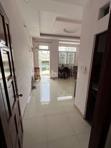 Nhà nguyên căn Mặt tiền đs 6 , 5x25m , 4pn , 2 lầu , 12tr , đường 15m