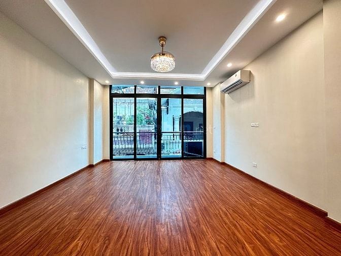 HIẾM - PHÂN LÔ ĐƯỜNG LÁNG - ĐỐNG ĐA - 50M - 6 TẦNG - MT 4,6M - 16,5 tỷ
