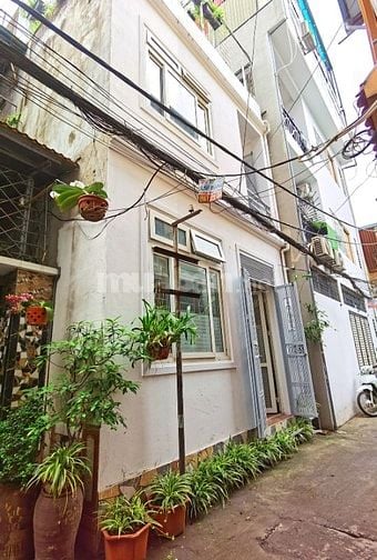 Cần tiền viện phí bán gấp nhà Giáp Nhị