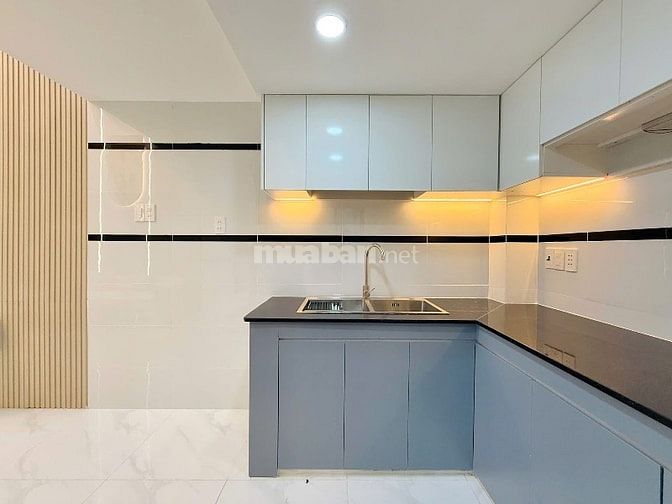 Kẹt vốn bán nhà hẻm oto Ngô Tất Tố 1tỷ800tr còn mới gần chợ Thị Nghè 