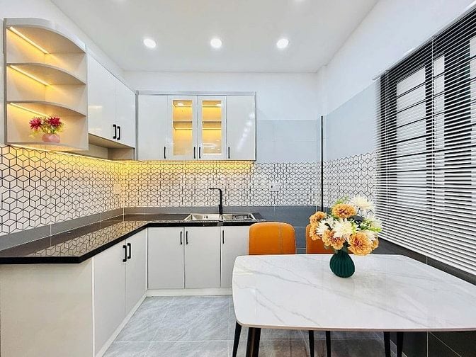 Cô Năm bán gấp nhà Đoàn Thị Điểm-P1-Phú Nhuận giá 1tỷ850 1trệt 1lầu 