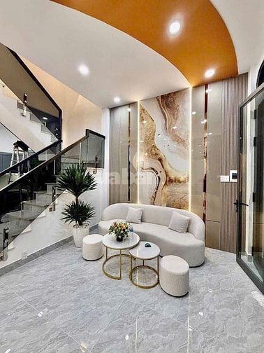 Tôi kẹt tiền quá bán gấp căn nhà Tú Xương, P6, Quận 3. Giá 1 tỷ 900.