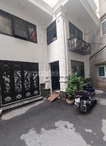 NHÀ ĐẸP HOÀNG HOA THÁM (15,5t)