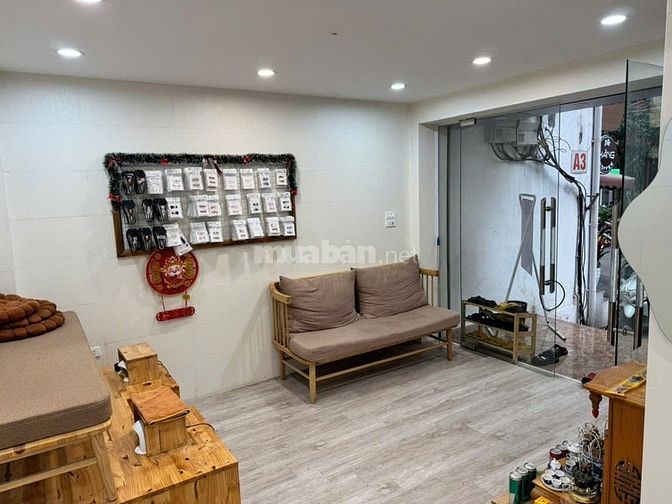 Cho thuê mặt bằng phố Yên Bái - phố Huế